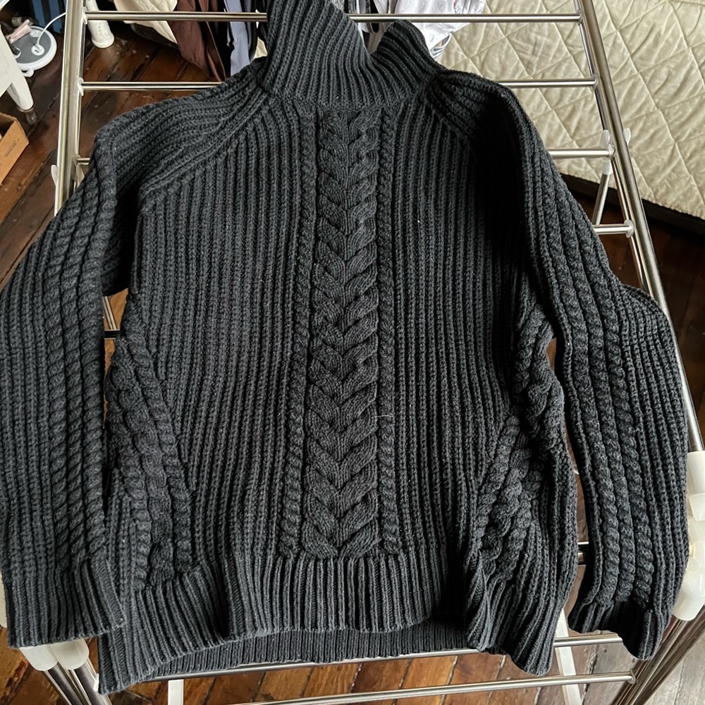 Lululemon Sweater Black size Sm